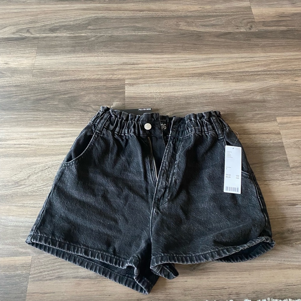 NWT BDG mom short